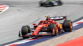 Carlos Sainz se sube al podio 'de regalo' en Austria: Russell gana y Alonso, 18º