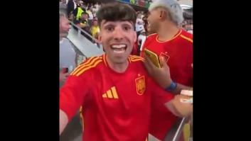 Va al España-Alemania y lo que graba al final del partido se ha visto cientos de miles de veces