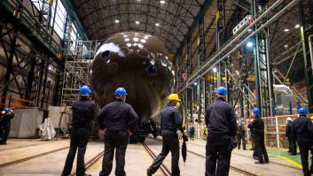 Un barco español encandila al ejército de Australia