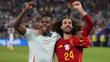 Lo que ha publicado el alcalde de Cullera durante el España - Francia es pura fantasía