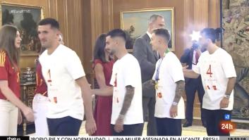 La reacción de Felipe VI y Letizia al ver llegar a Cucurella es digna de ponerla en un museo