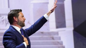 Vance rinde pleitesía a Trump y asegura en "una noche de esperanza" que están unidos para ganar