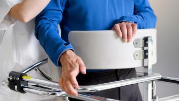 Fran, enfermo de ELA con 36 años, recupera su voz mediante la IA y audios de WhatsApp: "Es emocionante volver a escuchar mi voz"