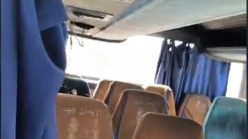 Así es el autobús en el que tienen que hacer estos españoles un viaje de 14 horas en Egipto