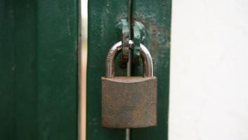 Una cerrajería demanda a un exsoldado por abrir con una lata su cerradura 'más segura y resistente del mundo'