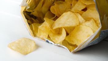 La OCU analiza 331 patatas fritas, chips y nachos y 'salva' a este 'snack' por ser el más saludable de todos