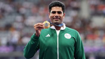 Gana la primera medalla de oro para su país en 40 años y se hace millonario