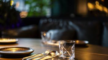 Un restaurante del País Vasco oculta un frontón en sus paredes y alguno se preguntará si se puede jugar