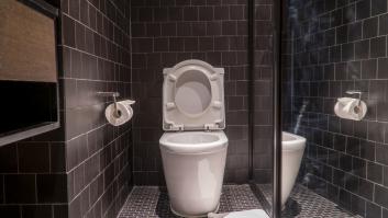 Muestra lo que hay en los baños públicos japoneses y la gente se vuelve loca