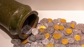 Los buzos consiguen recuperar más de 1.000 monedas de oro y plata de un naufragio de barcos españoles en 1715