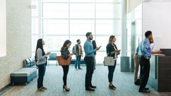 Adiós a las colas de toda la vida: un investigador se levanta a las 5 de la mañana y descubre un cambio de hábito con las colas