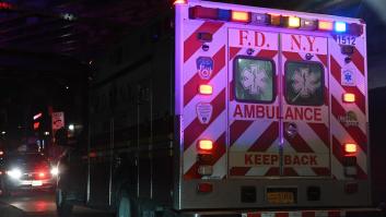 Varios muertos, entre ellos un niño, tras el accidente de un autobús turístico en Nueva York