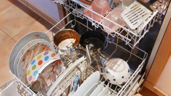 Los expertos piden máxima atención con el cuidado del lavavajillas: es un caldo de cultivo para E. coli y salmonela
