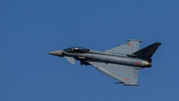 Un láser de EEUU guía a los cazas españoles en la oscuridad de la noche