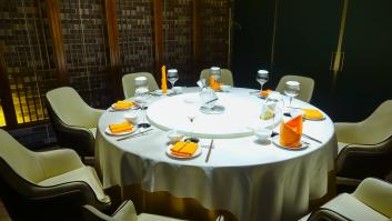 Pide un cambio en su plato por una alergia: la respuesta del restaurante genera debate entre los propios hosteleros