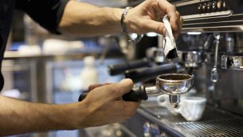 Lo que paga por un café en Marbella la deja tiritando