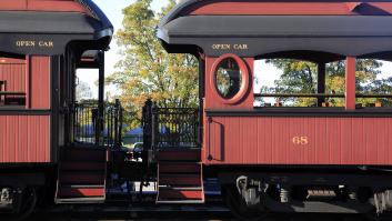 Padre e hijo tropiezan con una histórica locomotora abandonada, la llevan al jardín y montan el negocio del siglo