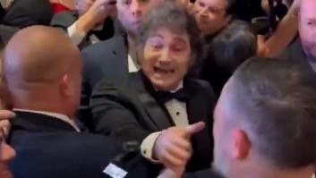 El viral 'saludo' de Milei a Santiago Abascal: lo tiene delante y no lo ve