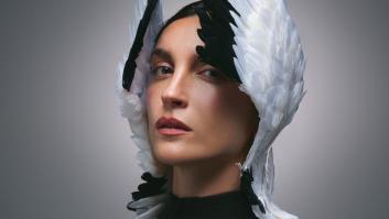 La Tania: "Me da mucha rabia que la copla esté asociada a la política, como música no se lo merece"