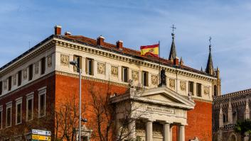 La RAE se adentra en el mundo de los acertijos con el reto de adivinar el título de libros solo con emoticonos