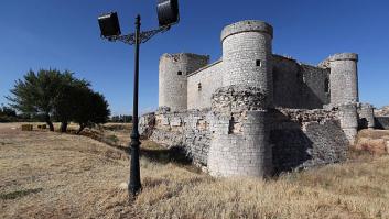 El majestuoso castillo de un pueblo de Guadalajara que se construyó en el lugar equivocado