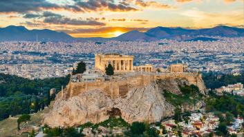 Ni aceite de oliva, ni cerámica: un turista se enfrenta a una pena de hasta 10 años de prisión por lo que se ha llevado de su viaje a Grecia