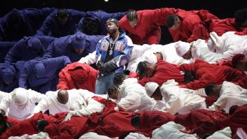 La 'América' de Kendrick Lamar asalta el descanso de la Super Bowl, bandera de Palestina incluida