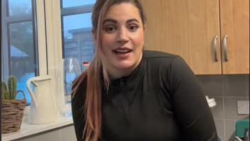 Una española se inventa un truco para conseguir agua templada en el fregadero de una casa en Inglaterra