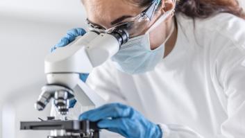 Un estudio pone de manifiesto el gran drama del abandono de las mujeres científicas