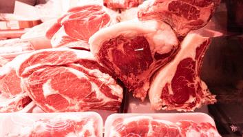 El colesterol empieza a descontrolarse a los ocho meses de esta dieta carnívora extrema