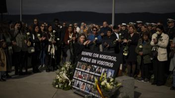 Un centenar de personas recuerdan a los fallecidos en el naufragio del Pitanxo hace 3 años