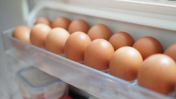 Enseña indignada la subida de precio de los huevos en tres de los supermercados principales