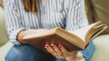 La novela intraducible de 1.300 palabras que da igual que leas de derecha a izquierda o de izquierda a derecha