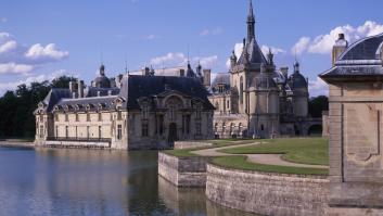 Ni la Torre Eiffel ni el Arco del Triunfo: la verdadera perla de Francia está a una hora de París y esconde 50.000 obras maestras