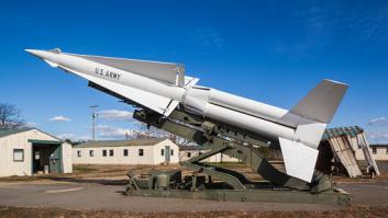 El temor de una Tercera Guerra Mundial se cruza en el lanzamiento de un misil nuclear y un arma hipersónica de las dos potencias