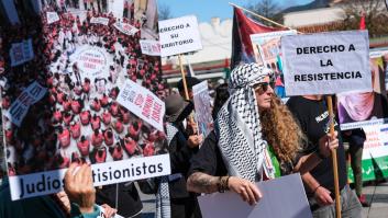 Concentraciones en varias ciudades de España contra la guerra y en favor de Palestina