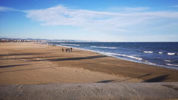 Adiós a los coches grandes en todas estas playas turísticas desde Semana Santa