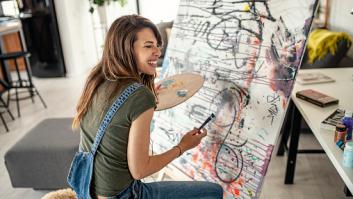 Científicos sorprenden desvelando el secreto de la felicidad: está escondido en estas actividades de ocio