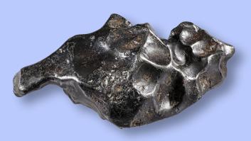 Una pulsera española fabricada a partir de un meteorito sobresalta a EEUU