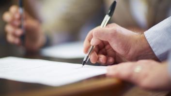 Una pareja da la casa a los hijos con la mejor de las intenciones y una notaria les alerta del riesgo que han activado