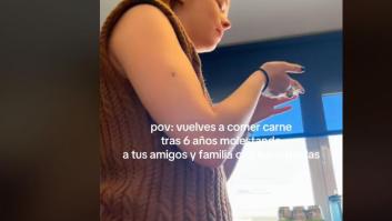 Vuelve a comer carne seis años después y la reacción de sus amigos es para verla