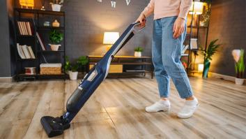 “Es mejor que la Dyson": las reviews avalan este aspirador sin cables que está arrasando en Amazon