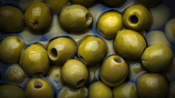 Francia toma buena nota de la brutal crítica de una nutricionista a las aceitunas españolas: "Puede generar adicción"