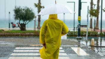 Aviso rojo para este viernes en el litoral sur de Alicante por lluvias intensas