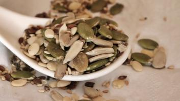 Soy psiquiatra y este snack es el superalimento para el neurotransmisor de la felicidad con más efecto que los suplementos de farmacia