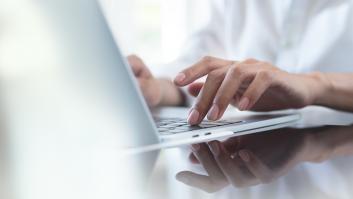 Preocupación y miedo frente a optimismo y confianza: el CIS pregunta a los españoles por la IA