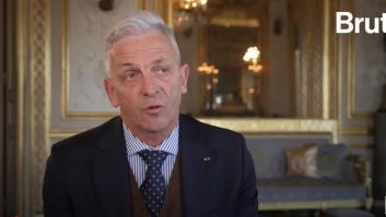 Un general francés cita a Arturo Pérez-Reverte, el escritor lo oye y así responde