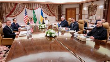 Rusia trata de ganar tiempo en Riad, un diálogo "hueco" por los violentos ataques de fondo