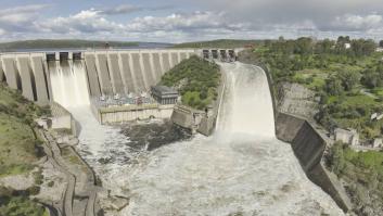 Ordenan abrir las compuertas del colosal embalse español que llevan cerradas 12 años