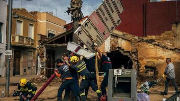 Óscar Corral recibe el Premio Ortega y Gasset de Periodismo en la categoría de Fotografía y Miguel Jiménez el Premio de Periodismo Económico KPMG/Rosa del Río